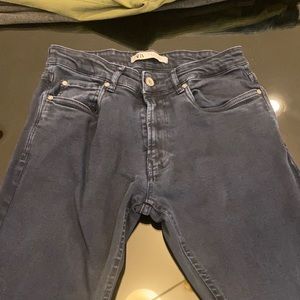 Dark blue men’s Zara jeans